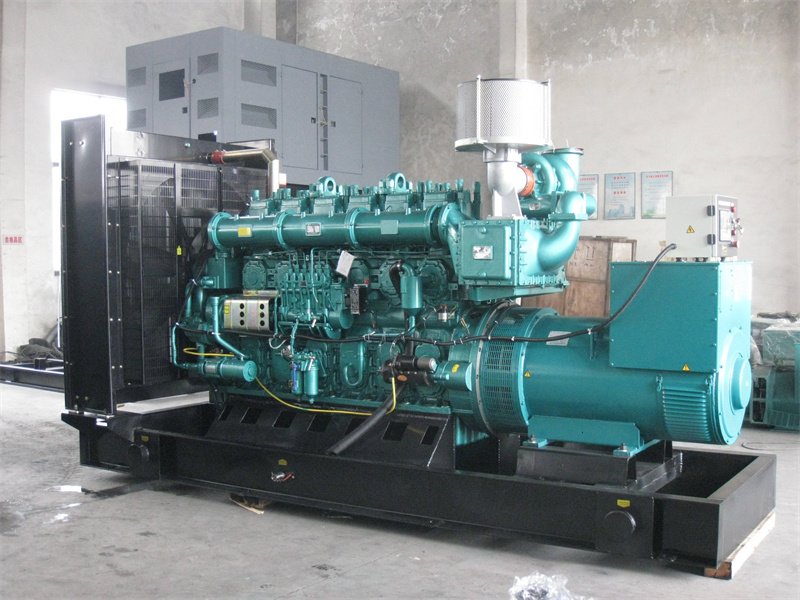 运河200KW 柴油发电机的油耗是多少?