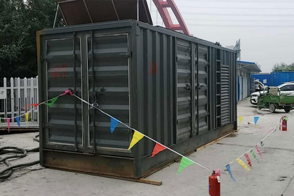 运河发电机租赁空气滤清器多久更换一次？