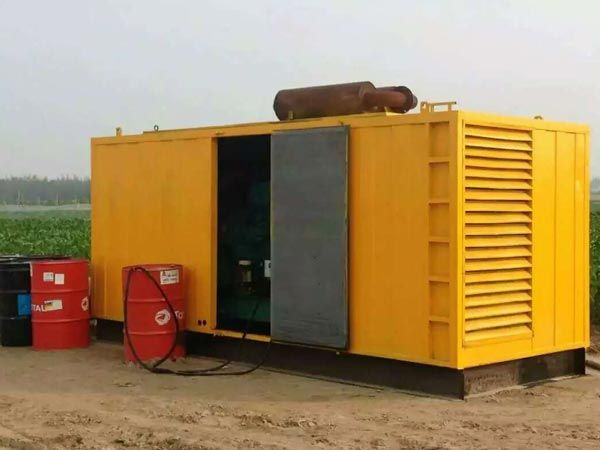 运河安装新的水冷式机油散热器密封件有哪些注意事项？